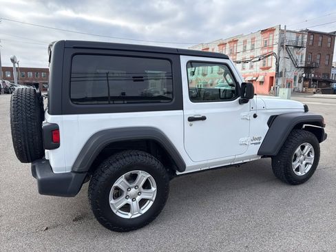 Used 2021 Jeep Wrangler Sport S image 6