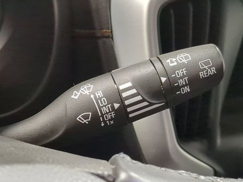 Used 2019 GMC Terrain SLE image 30