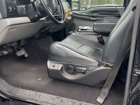 Used 2003 Ford F250 XLT image 18