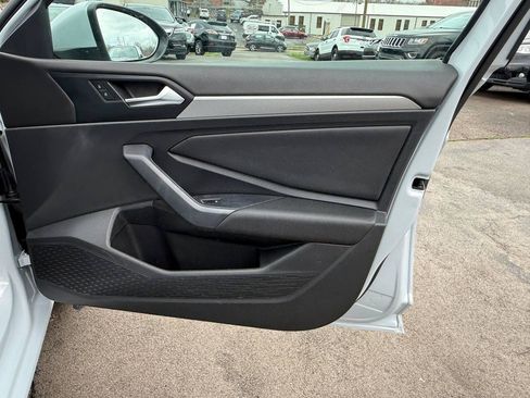 Used 2019 Volkswagen Jetta S FWD image 19