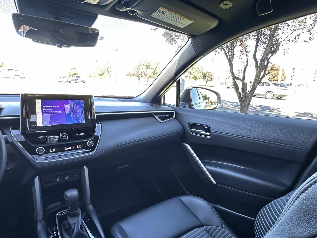 Used 2024 Toyota Corolla Cross AWD Hybrid w/ Convenience Package image 25