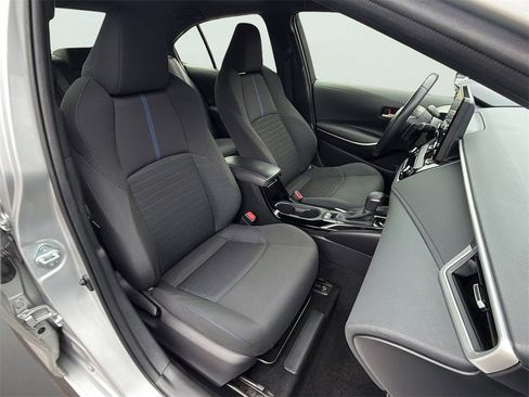 Used 2022 Toyota Corolla SE image 8