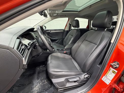 Used 2019 Volkswagen Jetta SE FWD image 21