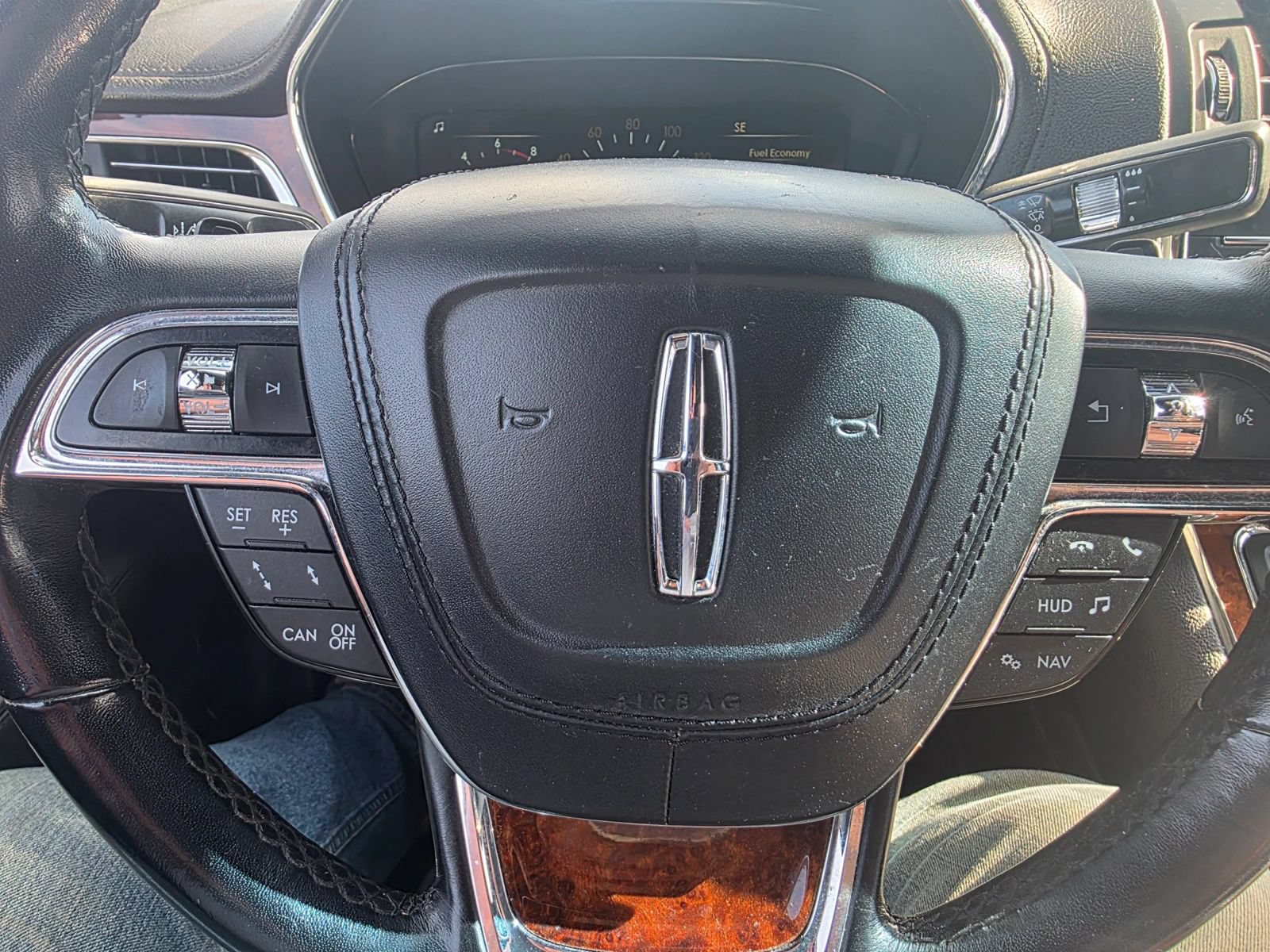 Used 2018 Lincoln Continental Reserve AWD/4WD image 13