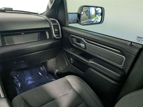 Used 2019 RAM 1500 Big Horn AWD/4WD image 38