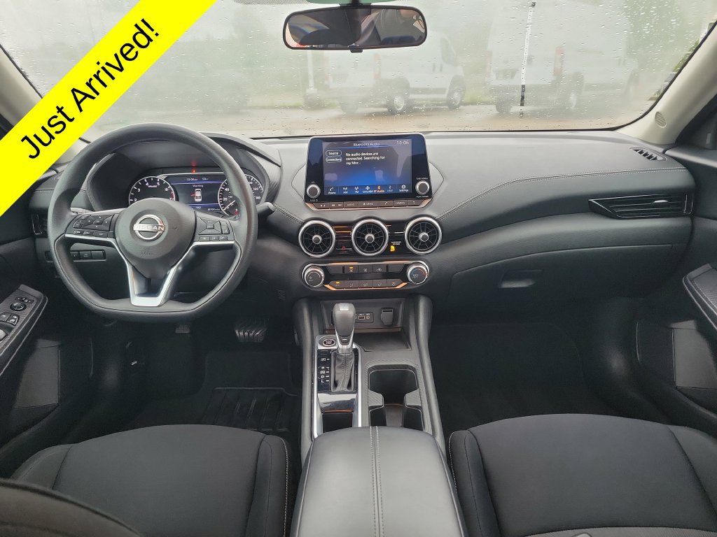 Used 2024 Nissan Sentra SV FWD image 9