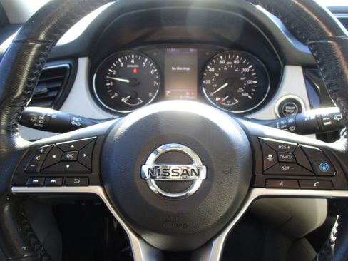 Used 2019 Nissan Rogue Sport SL image 14