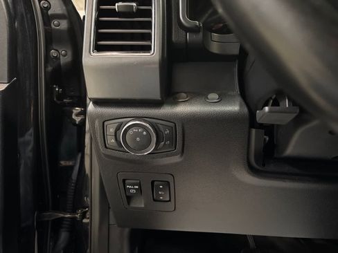 Used 2020 Ford F150 XLT w/ Equipment Group 302A Luxury AWD/4WD image 10