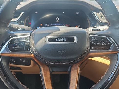 Used 2022 Jeep Grand Cherokee L Summit AWD/4WD image 18