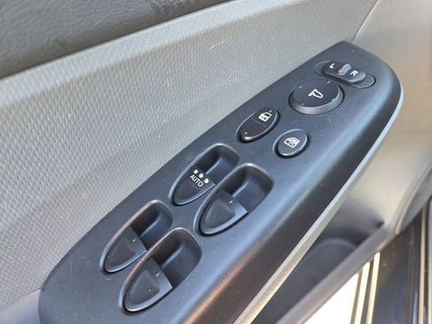 Used 2010 Honda Civic LX image 3