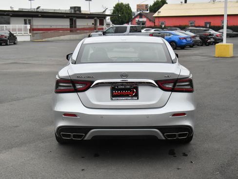 Used 2023 Nissan Maxima SV w/ Floor Mat Group image 7