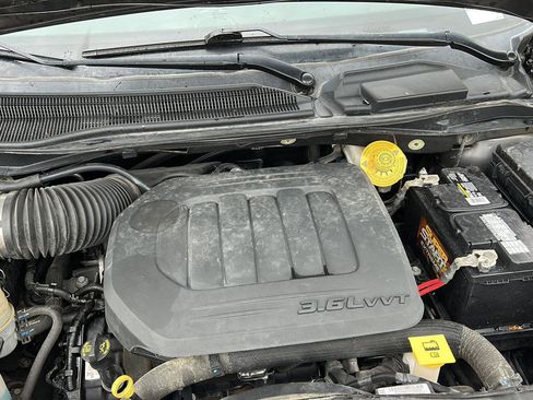 Used 2020 Dodge Grand Caravan SXT w/ Driver Convenience Group FWD image 21