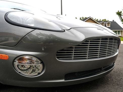 Used 2002 Aston Martin Vanquish RWD image 59