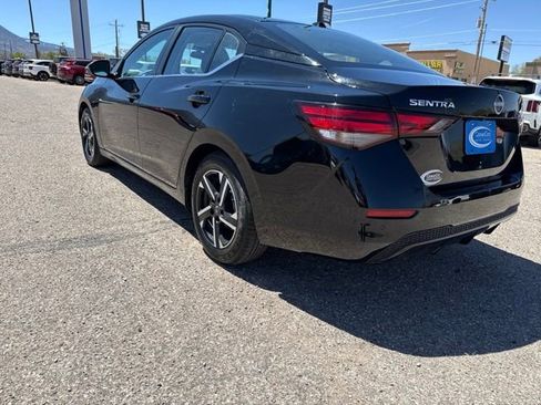 Used 2025 Nissan Sentra SV FWD image 12