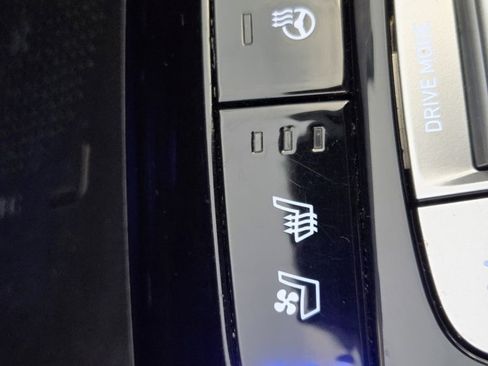 Used 2024 Hyundai Tucson Limited image 42