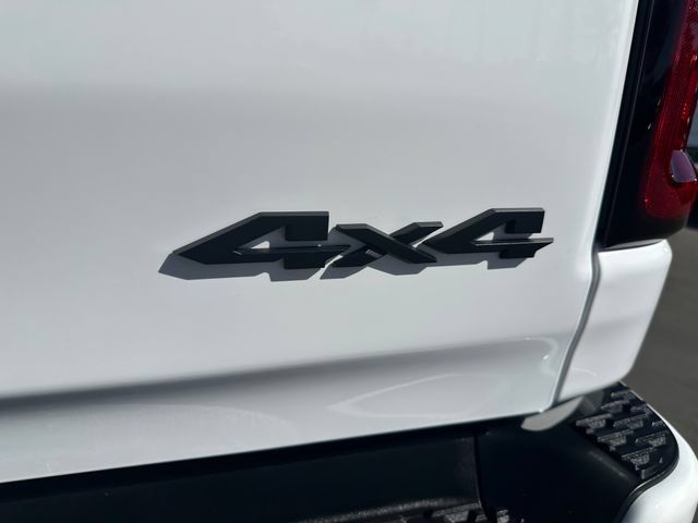 Used 2025 RAM 1500 Big Horn AWD/4WD image 32