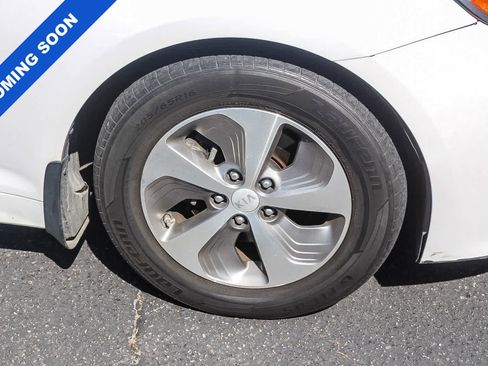 Used 2015 Kia Optima LX FWD image 12