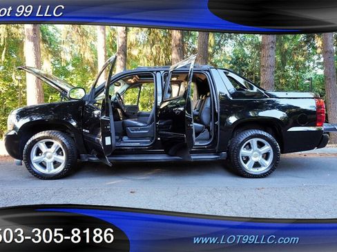 Used 2012 Chevrolet Avalanche LTZ AWD/4WD image 31