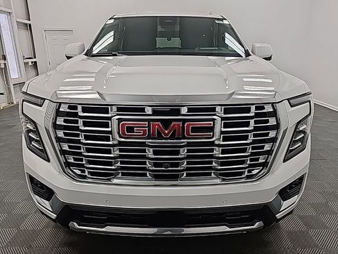 New 2026 GMC Yukon Denali w/ Sun & Power Step Package AWD/4WD image 3