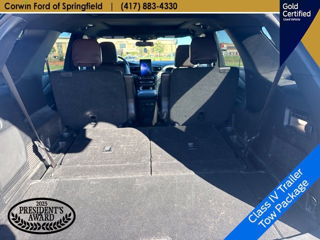 Used 2023 Ford Explorer Platinum w/ Technology Package AWD/4WD image 12