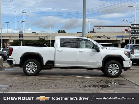 Used 2022 GMC Sierra 2500 Denali w/ Denali Ultimate Package AWD/4WD image 5