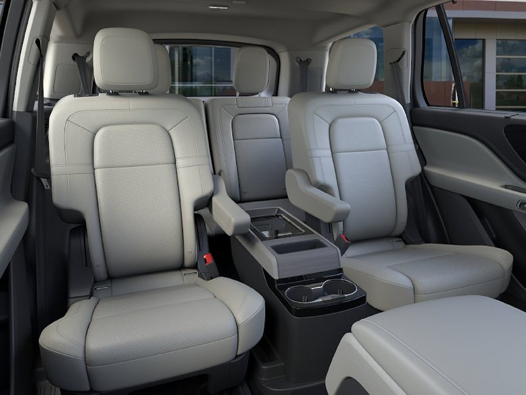New 2026 Lincoln Aviator Reserve AWD/4WD image 11