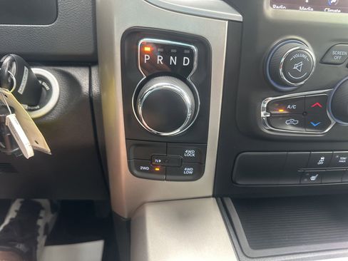 Used 2020 RAM 1500 Classic Warlock AWD/4WD image 37