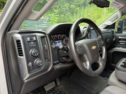 Used 2015 Chevrolet Silverado 2500 LT w/ LT Convenience Package AWD/4WD image 10