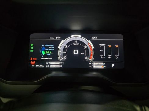 Used 2024 Toyota Tundra Platinum w/ TRD Off-Road Package image 18