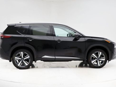 Used 2023 Nissan Rogue SL w/ SL Premium Package image 3