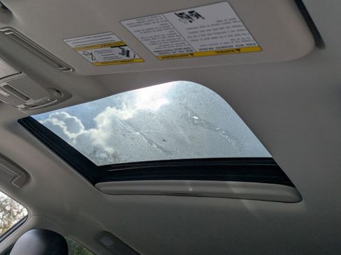 Certified 2021 Nissan Armada SL image 26