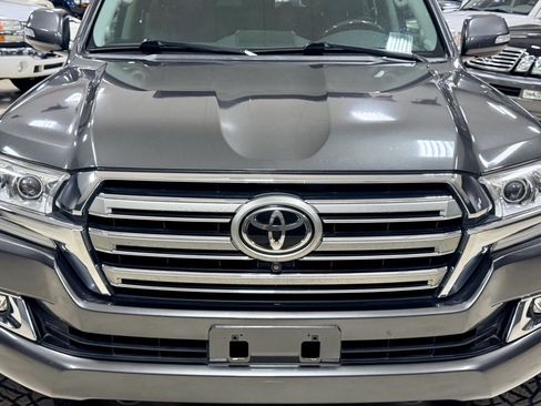 Used 2016 Toyota Land Cruiser AWD/4WD image 5