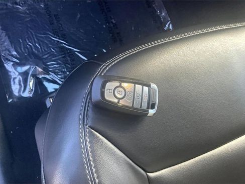 Certified 2021 Ford Explorer XLT w/ Equipment Group 202A image 11