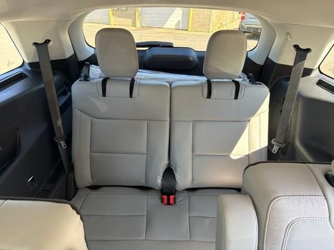 Used 2026 Ford Explorer Active w/ Active Comfort Package AWD/4WD image 48