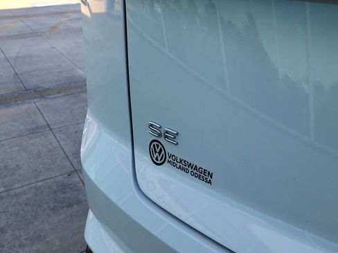 New 2026 Volkswagen Atlas Cross Sport SE image 10