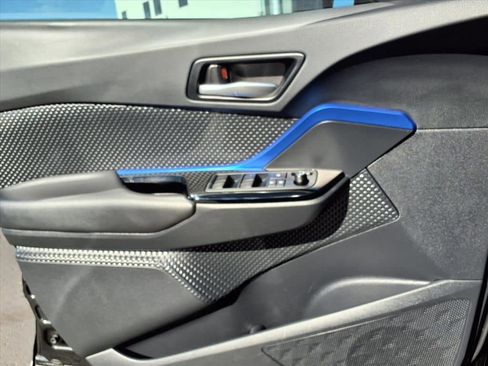 Used 2021 Toyota C-HR XLE image 27