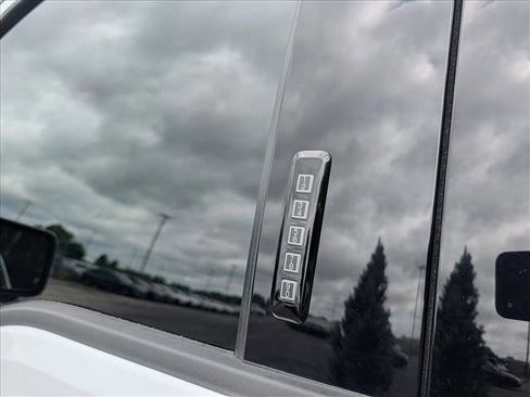 Used 2023 Ford F150 Raptor AWD/4WD image 12