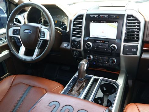 Used 2018 Ford F150 King Ranch w/ Equipment Group 601A Luxury AWD/4WD image 11
