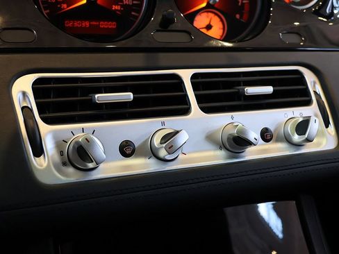 Used 2001 BMW Z8 RWD image 37