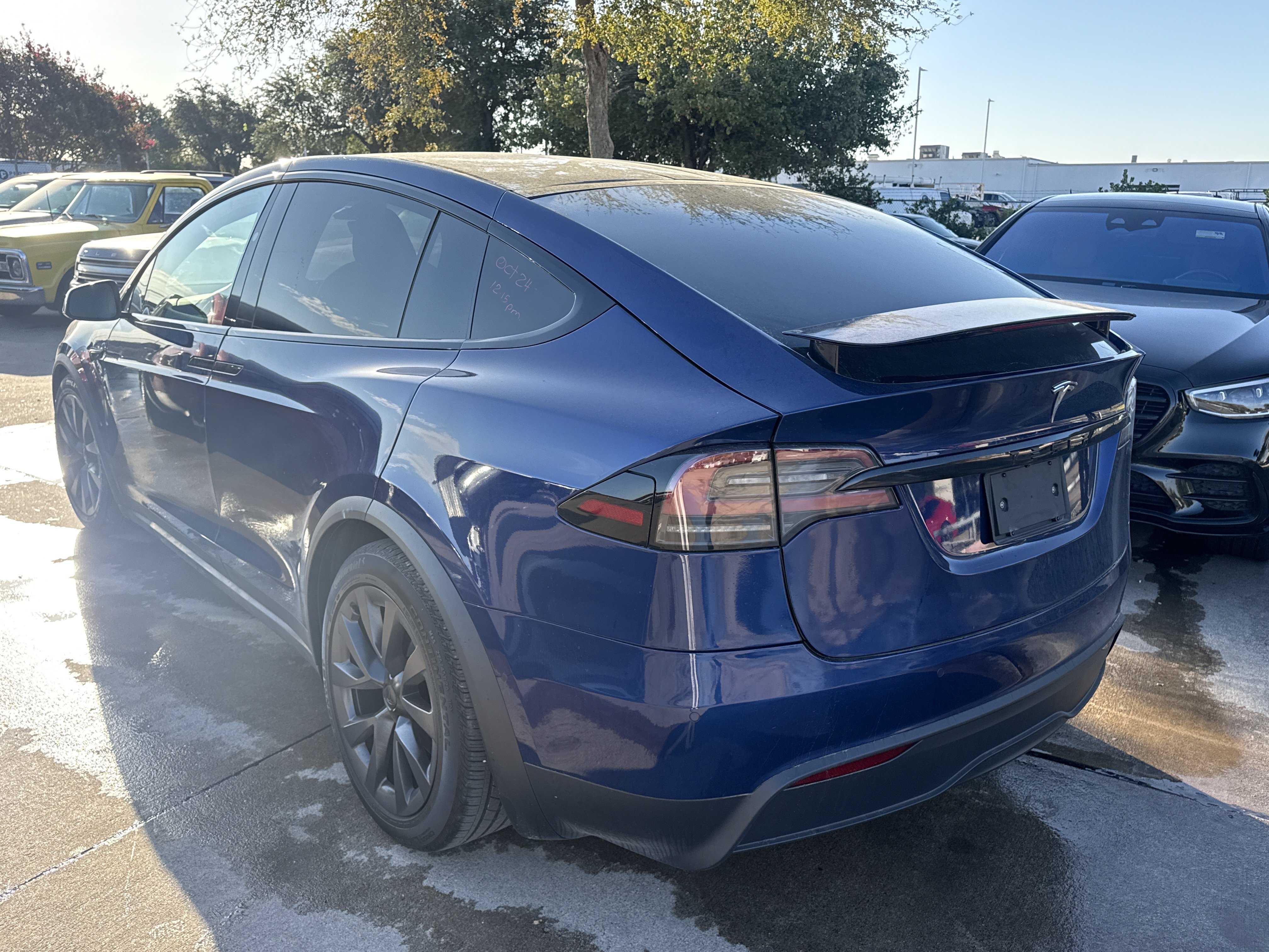 Used 2023 Tesla Model X AWD/4WD image 4
