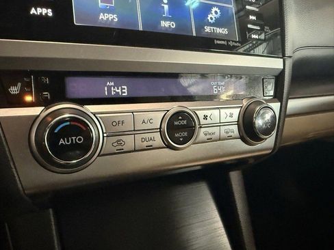 Used 2017 Subaru Outback 2.5i Limited image 13