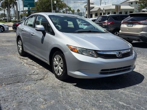 Used 2012 Honda Civic LX image 7