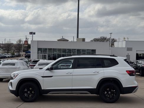 New 2026 Volkswagen Atlas Peak Edition AWD/4WD image 8