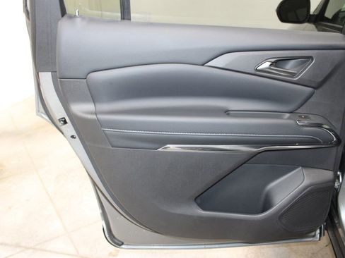 New 2026 Chevrolet Traverse LT w/ Sun and Wheel Package FWD image 22