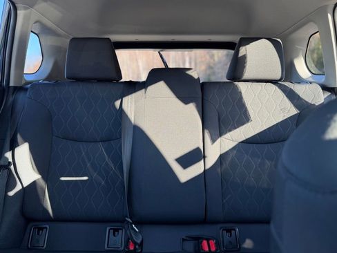 Used 2023 Toyota Corolla Cross LE w/ Moonroof Package image 25