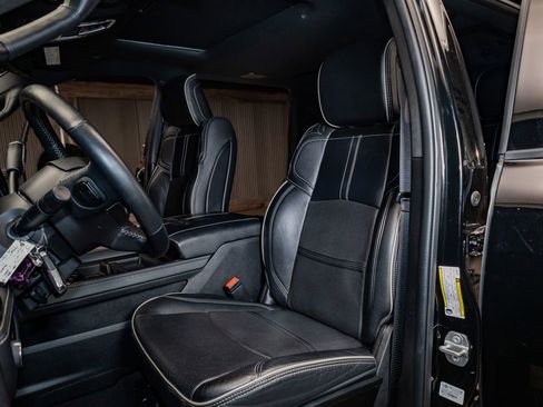 Used 2023 RAM 3500 Limited image 26