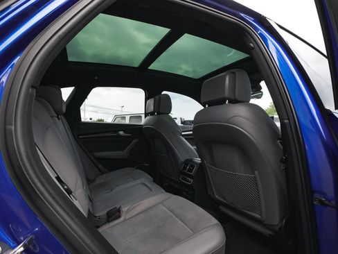 Used 2023 Audi SQ5 Premium Plus w/ Premium Plus Package AWD/4WD image 39