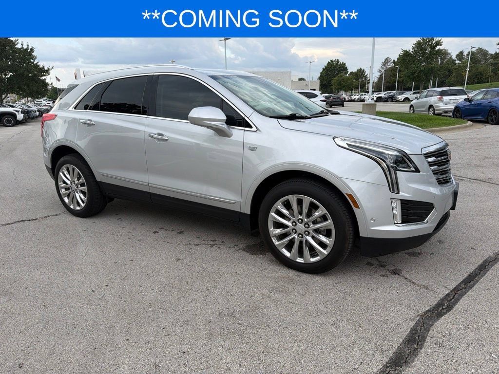 Used 2019 Cadillac XT5 Premium Luxury w/ Driver Assist Package AWD/4WD image 4