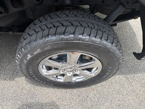 Used 2019 Ford F150 XLT w/ Equipment Group 302A Luxury AWD/4WD image 10