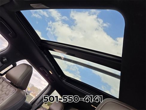 Used 2025 Nissan Armada Platinum image 9